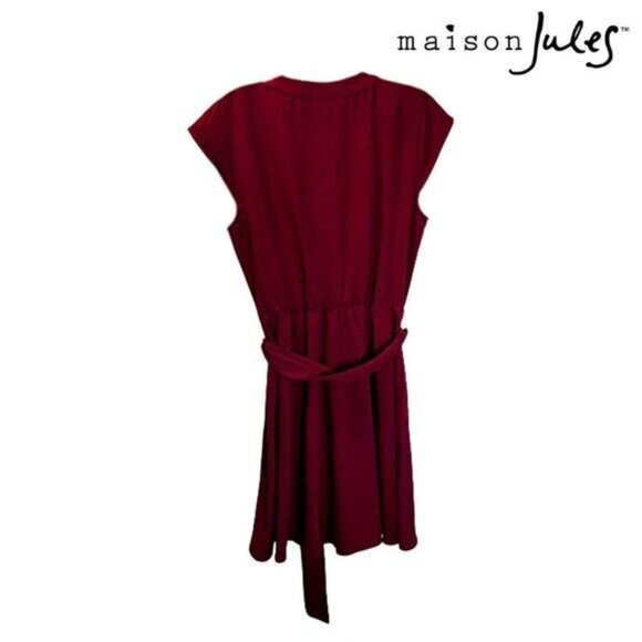 Maison Jules Cap Sleeve Pleated‎ V-neck Faux Wrap Tie Waist Dress - Picture 3 of 5
